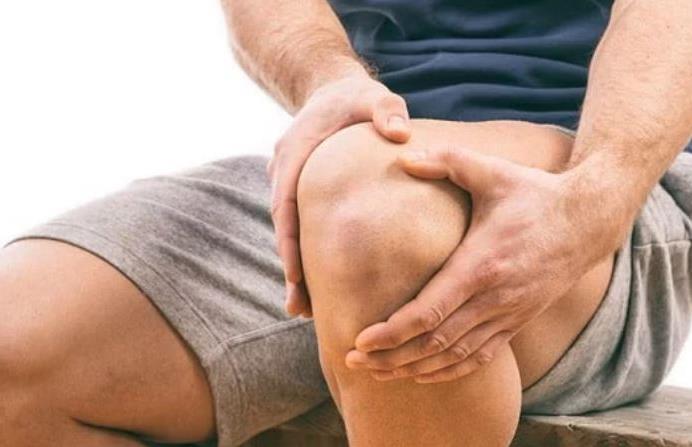 Những điều cần biết khi bị trật khớp gối  